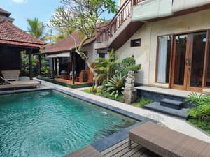 thumbnail: Outdoor pool