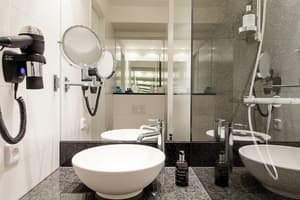 thumbnail: Bathroom