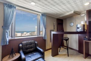 thumbnail: Living area