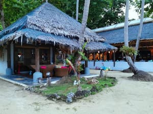 thumbnail: Reception