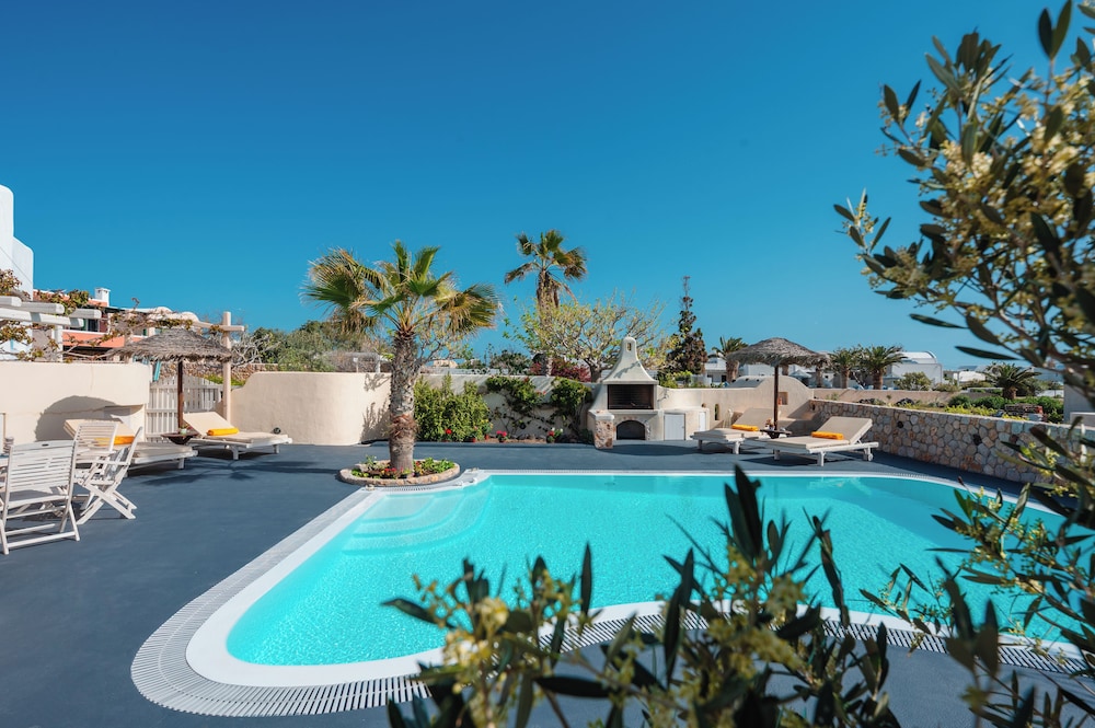 Private pool