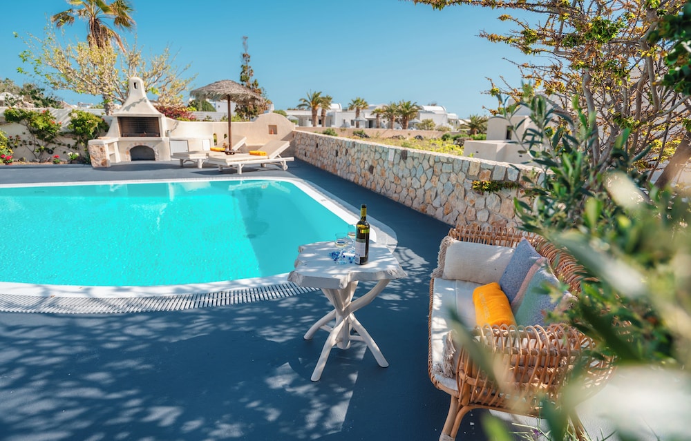 Private pool