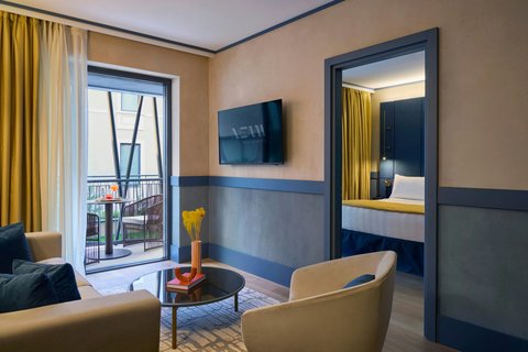 A bright overall view of the Terrace Suite.