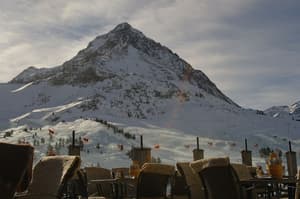 thumbnail: Ski hill