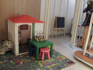 thumbnail: Breakfast area