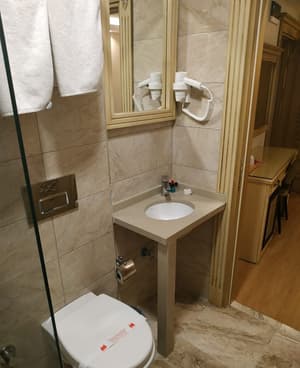 thumbnail: Bathroom