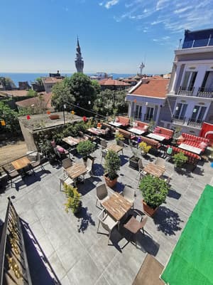 thumbnail: Terrace/patio