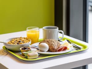 thumbnail: Breakfast area