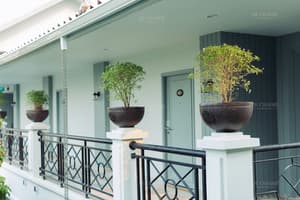 thumbnail: Balcony