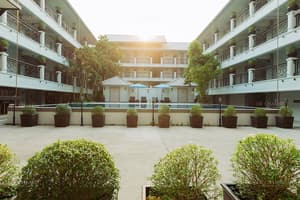 thumbnail: Courtyard