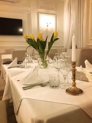 thumbnail: Banquet hall