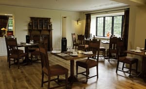 thumbnail: Couples dining