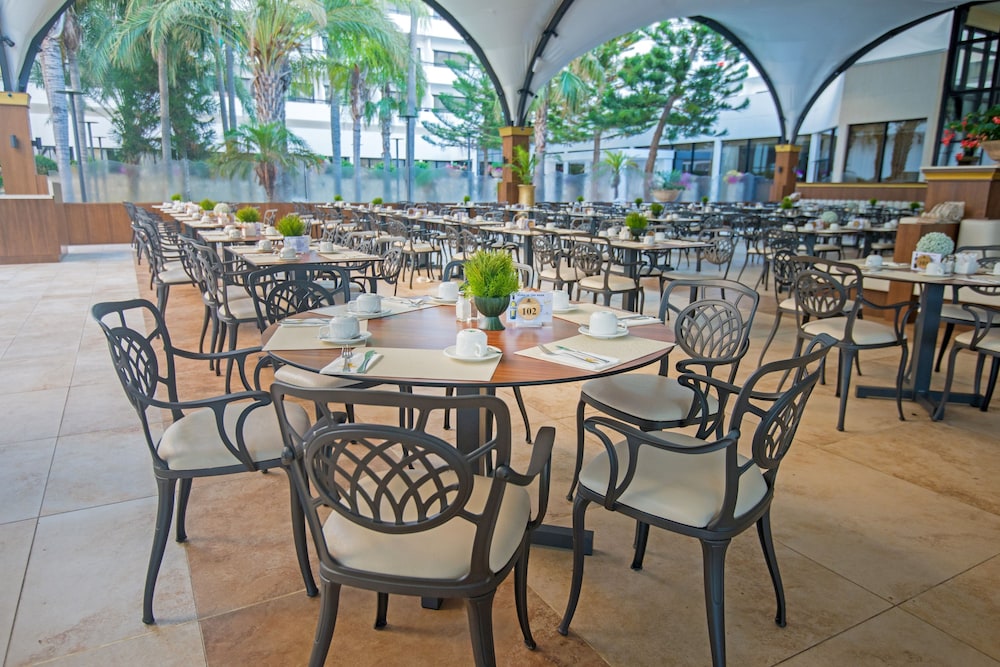 Restaurant-cafeteria