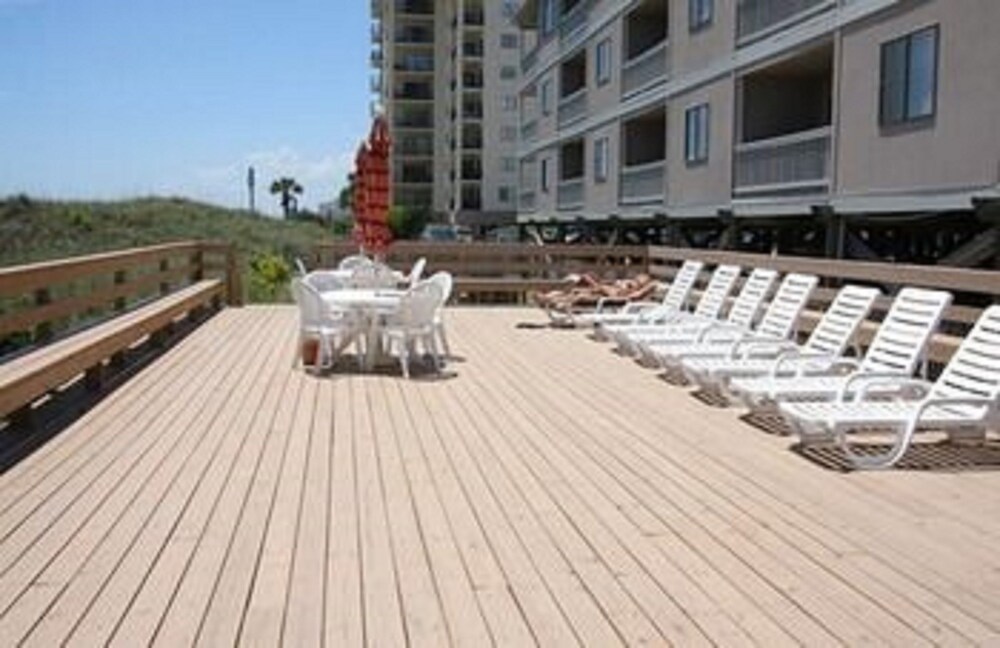 Sundeck