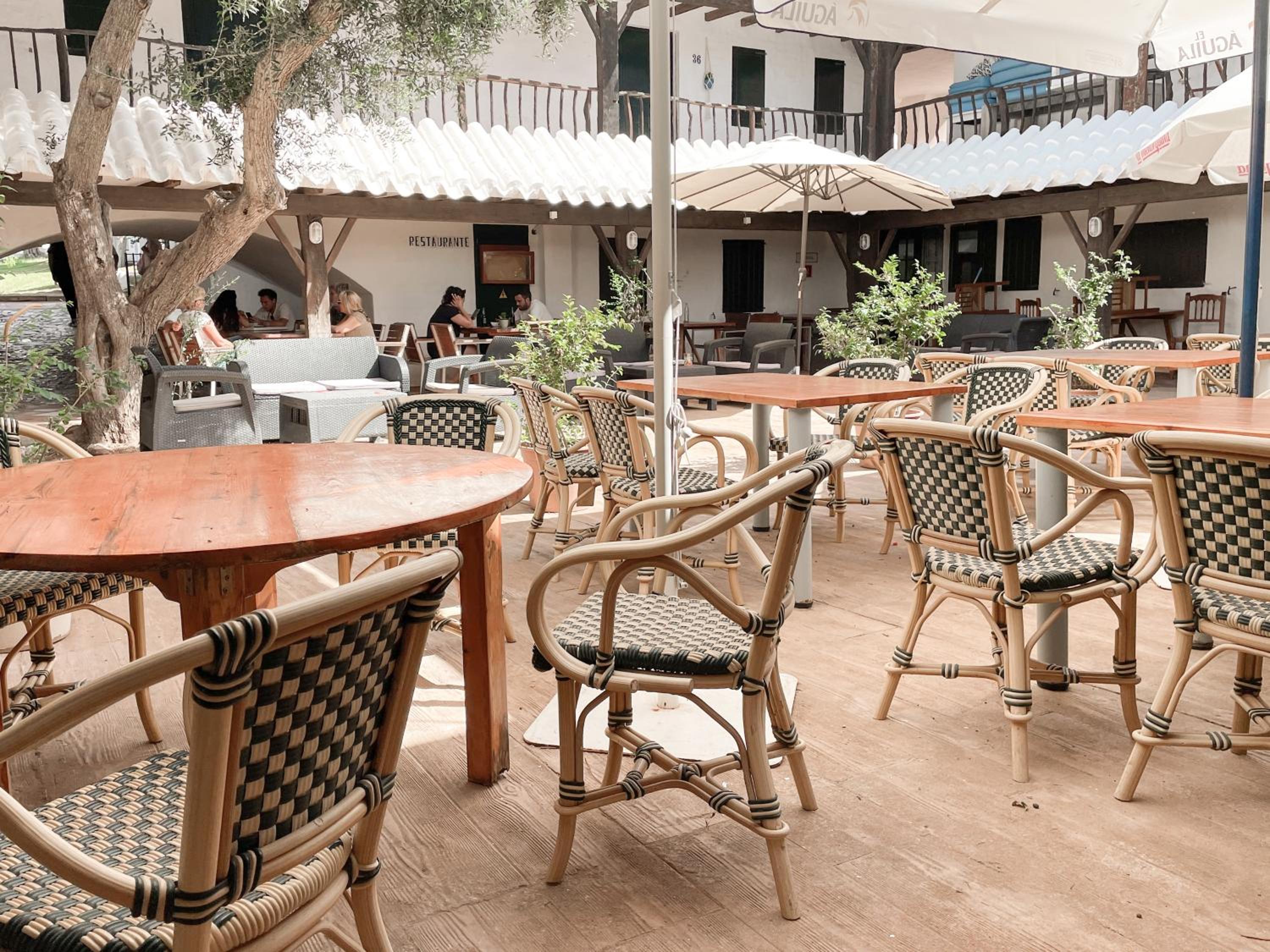 Restaurant-cafeteria