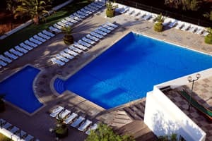 thumbnail: Outdoor pool