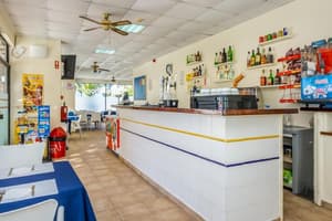 thumbnail: Snack bar