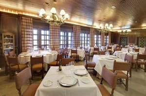 thumbnail: Restaurant