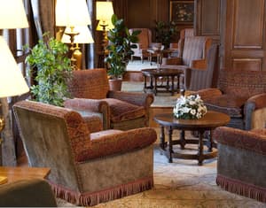 thumbnail: Lobby sitting area