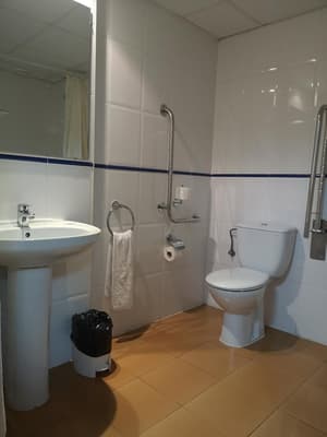 thumbnail: Bathroom