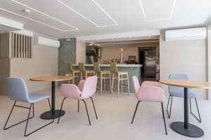 thumbnail: Reception