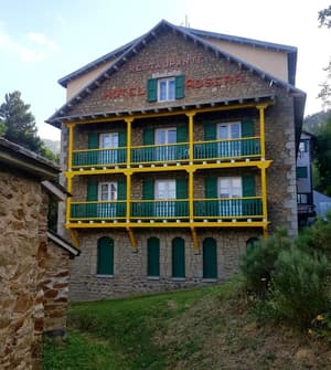thumbnail: Exterior