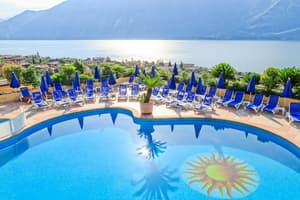 thumbnail: Rooftop pool