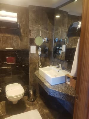 thumbnail: Bathroom