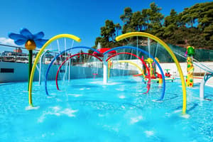 thumbnail: Aqua center