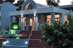 thumbnail: Front of property
