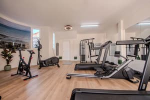 thumbnail: Gym