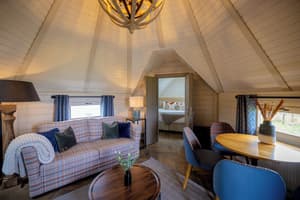 thumbnail: Living area