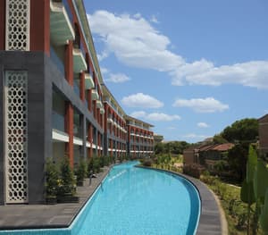 thumbnail: Outdoor pool