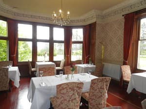 thumbnail: Restaurant