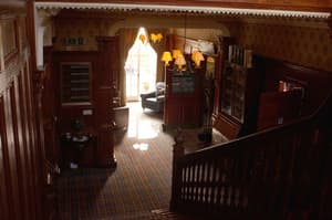 thumbnail: Interior entrance
