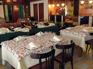 thumbnail: Restaurant