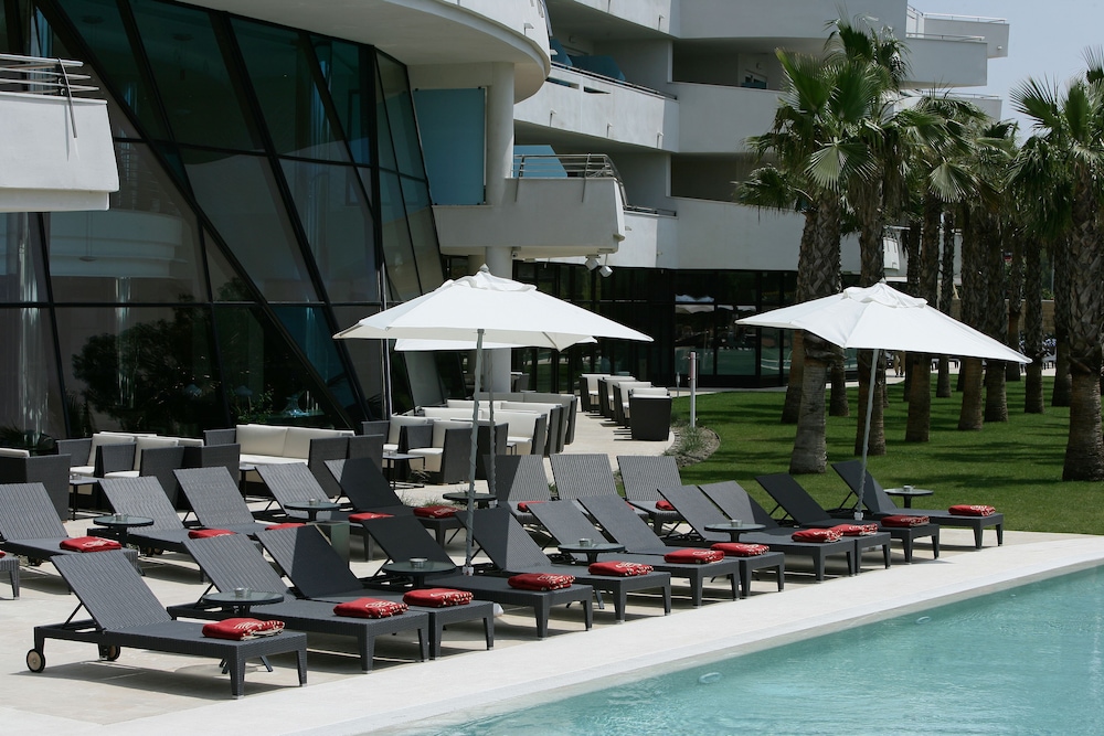 Sundeck