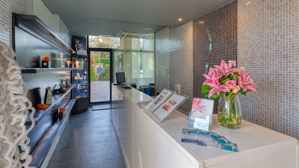Spa reception
