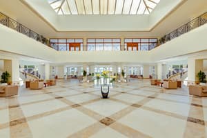 thumbnail: Interior entrance