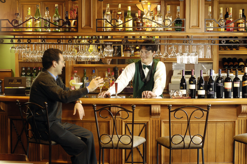 Bar