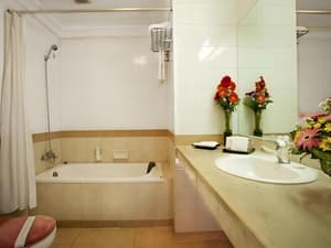 thumbnail: 692340cda278938a628a29497b970935.jpeg