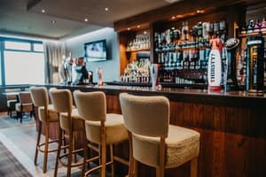 thumbnail: Bar (on property)