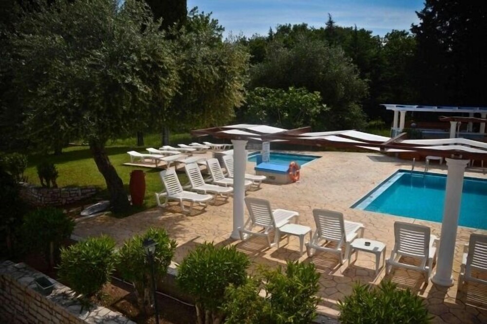 Sundeck