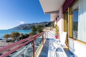 thumbnail: Balcony view