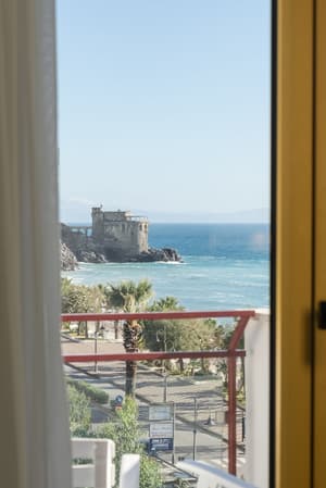 thumbnail: Balcony view