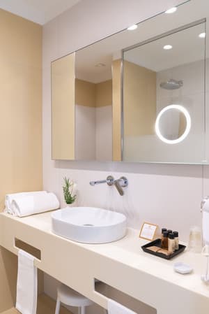 thumbnail: Bathroom