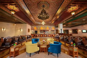 thumbnail: Bar (on property)