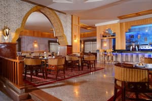 thumbnail: Bar (on property)