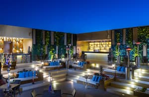 thumbnail: Bar (on property)
