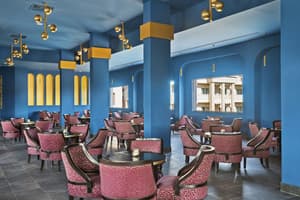 thumbnail: Bar (on property)